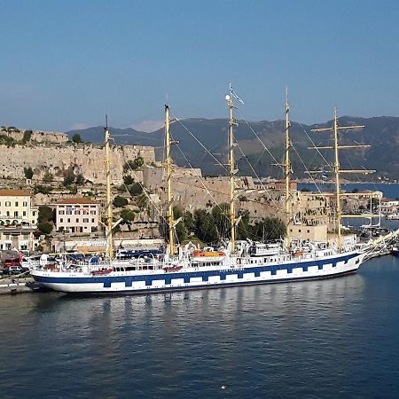 B & B La Terrazza Sul Mare Portoferraio Zewnętrze zdjęcie