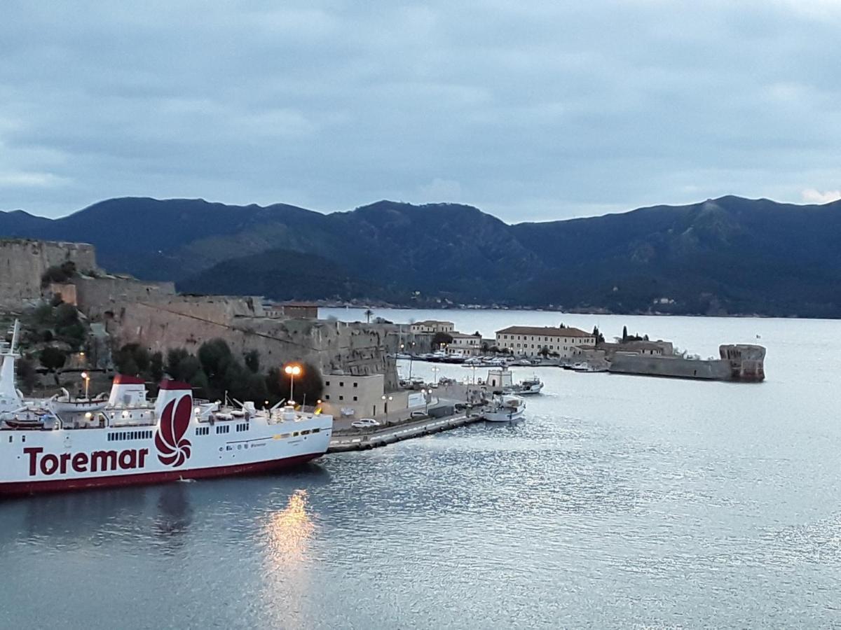 B & B La Terrazza Sul Mare Portoferraio Zewnętrze zdjęcie