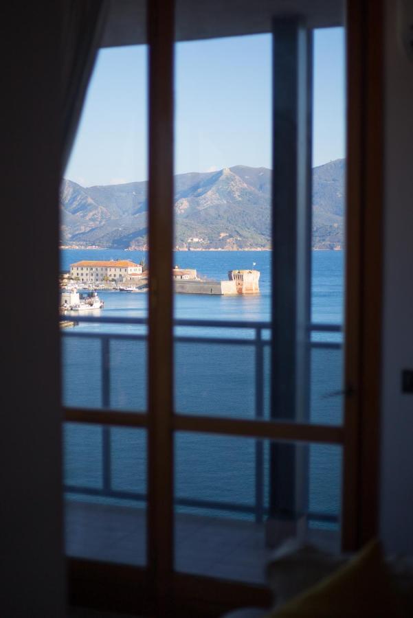 B & B La Terrazza Sul Mare Portoferraio Zewnętrze zdjęcie