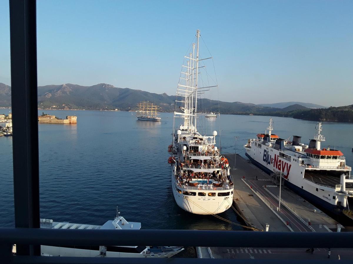 B & B La Terrazza Sul Mare Portoferraio Zewnętrze zdjęcie